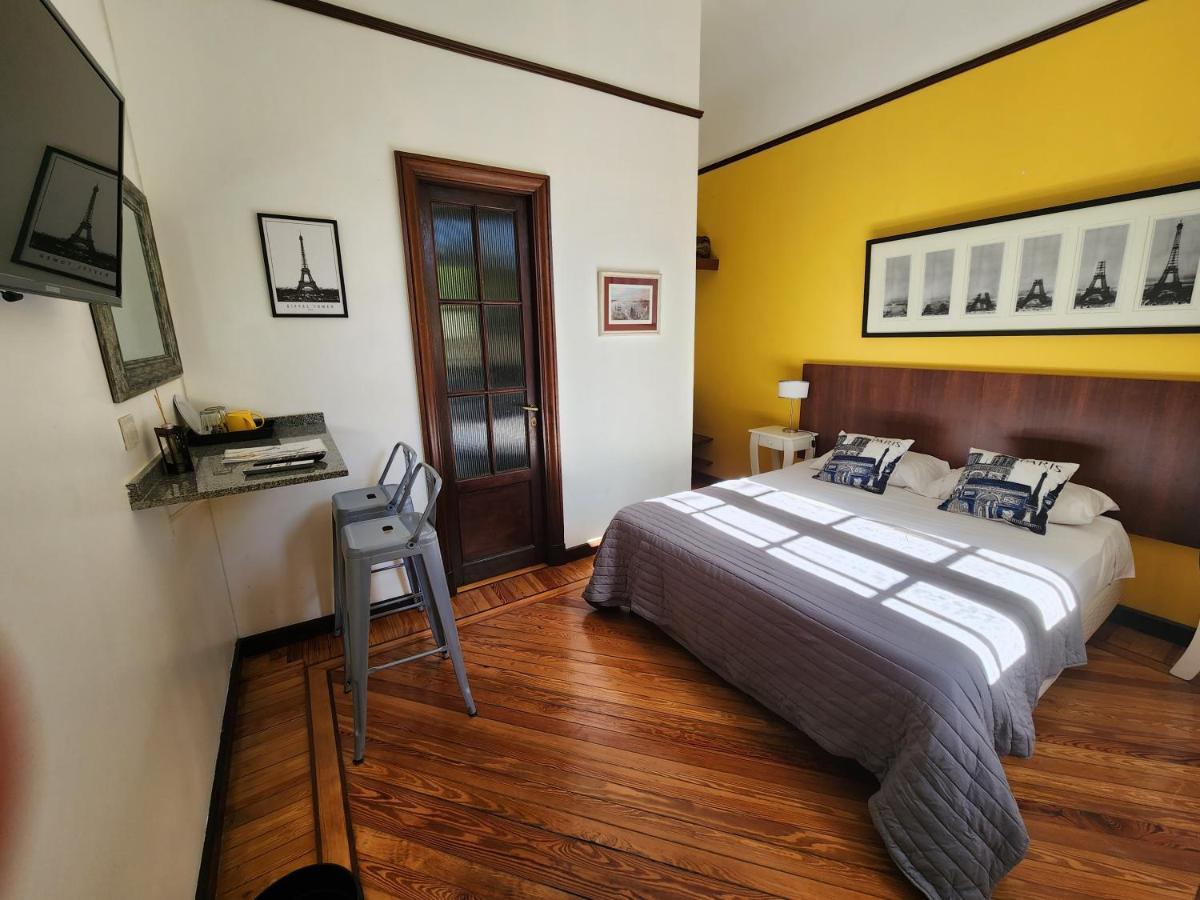 Habitaciones En Suite Balcarce - Buenos Aires — Fotos 1